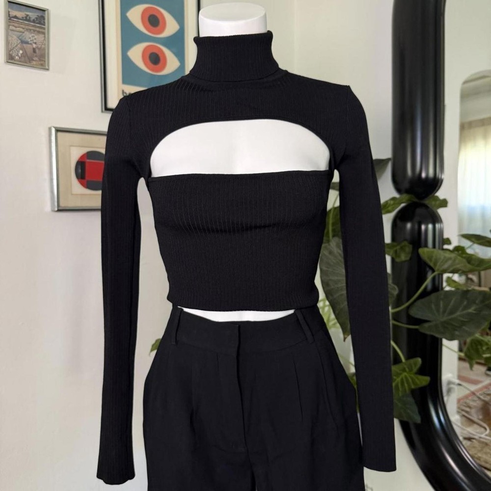 Revolve Superdown Women's Black Cut Out Crop Top