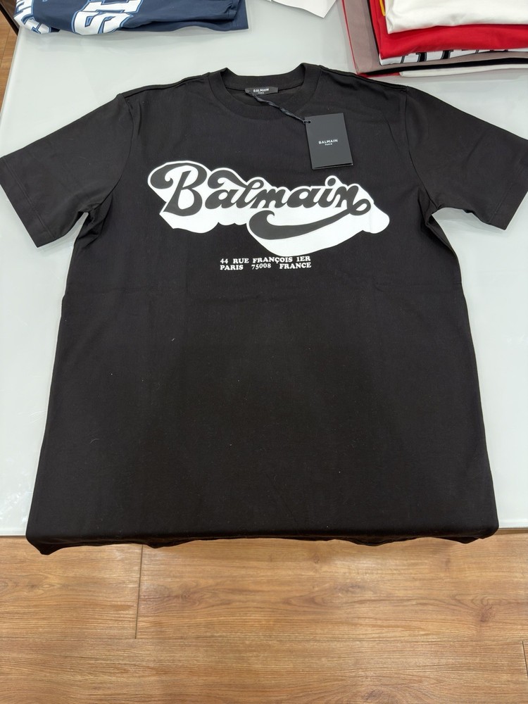 Balmain 70s logo print T-shirt Size Medium New with tags