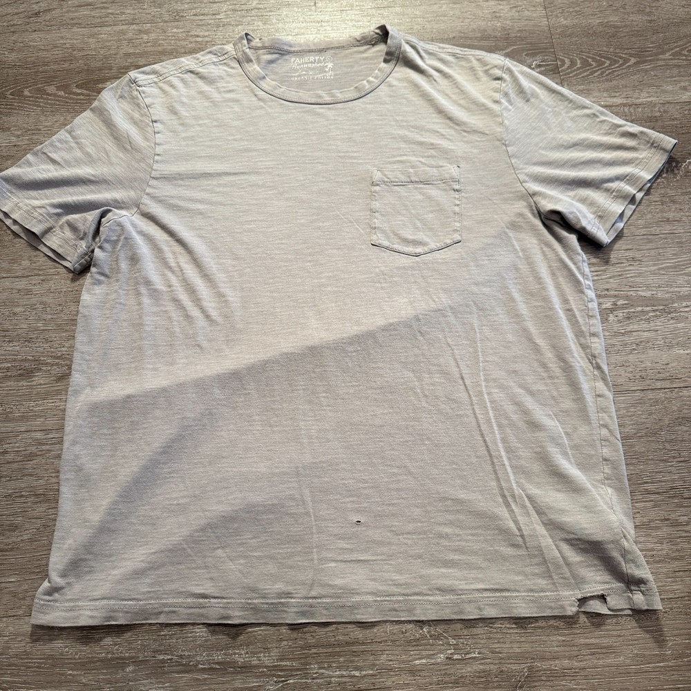 Faherty Shirt Mens XL Sunwashed Organic Cotton Pocket Tee Crew Neck Casual Adult