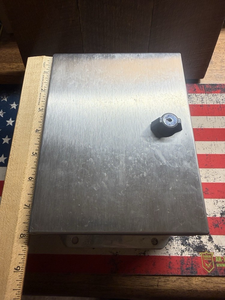 Hammond EJ863SS Stainless N4X Eclipse Jr Enclosure 8”x6”x3.5” Qt Turn Lock & Key