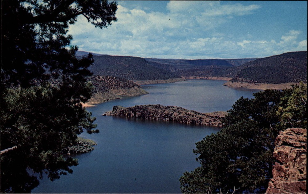 Flaming Gorge Recreation Center Utah aerial view ~ 1950-60s vintage postcard