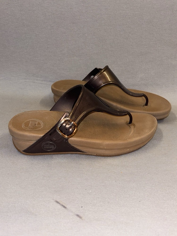 FitFlop Women's Bronze Flip Flops Size 7 Sandals Thong Slip On Comfort