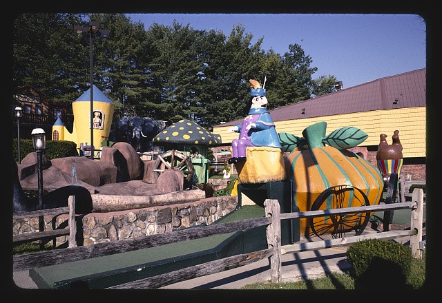 Photo:Lake George New York Sir Goony Golf Mini Golf 2002 Pumpkin Statue