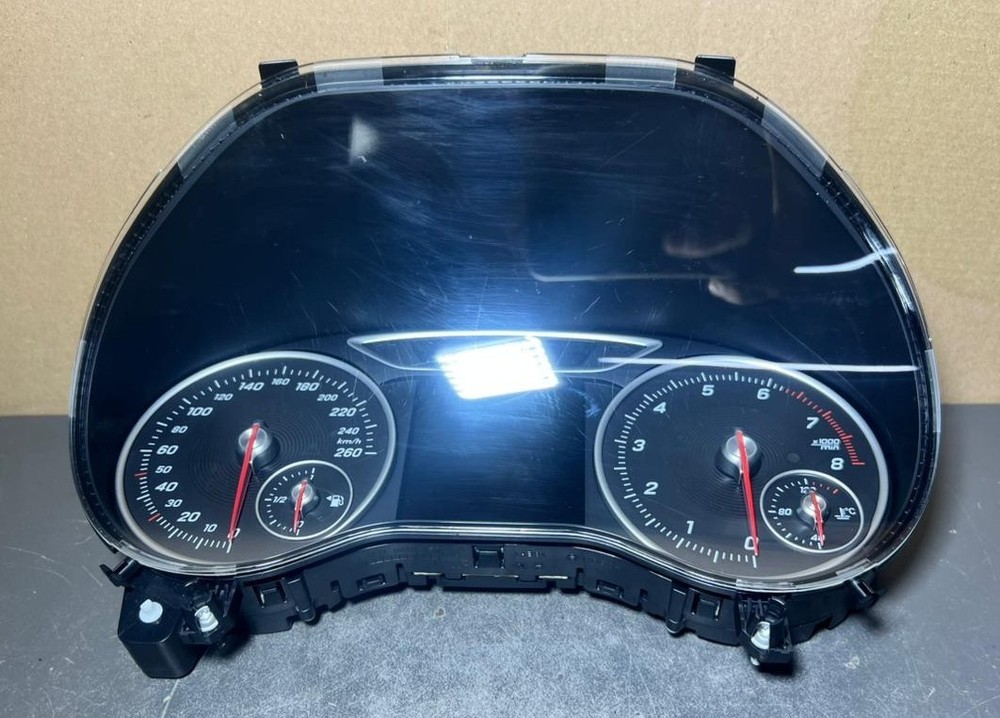 2012-2014 Mercedes-Benz W246 B-Class Instrument Cluster Speedometer A246 9006913