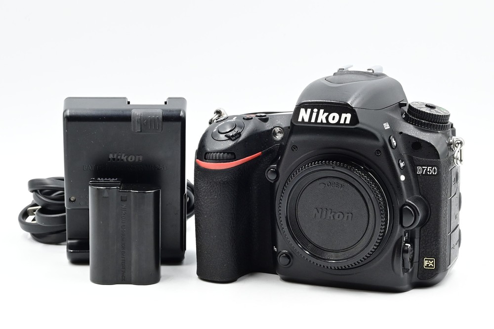 Nikon D750 24.3MP FX Digital Camera Body #133