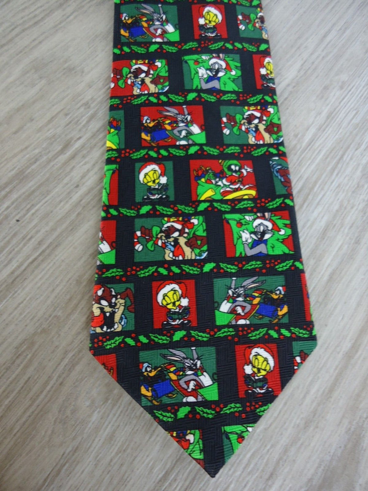VTG Looney Tunes Novelty Neck Tie 90s Taz Tweety Marvin Bugs Bunny Daffy Duck