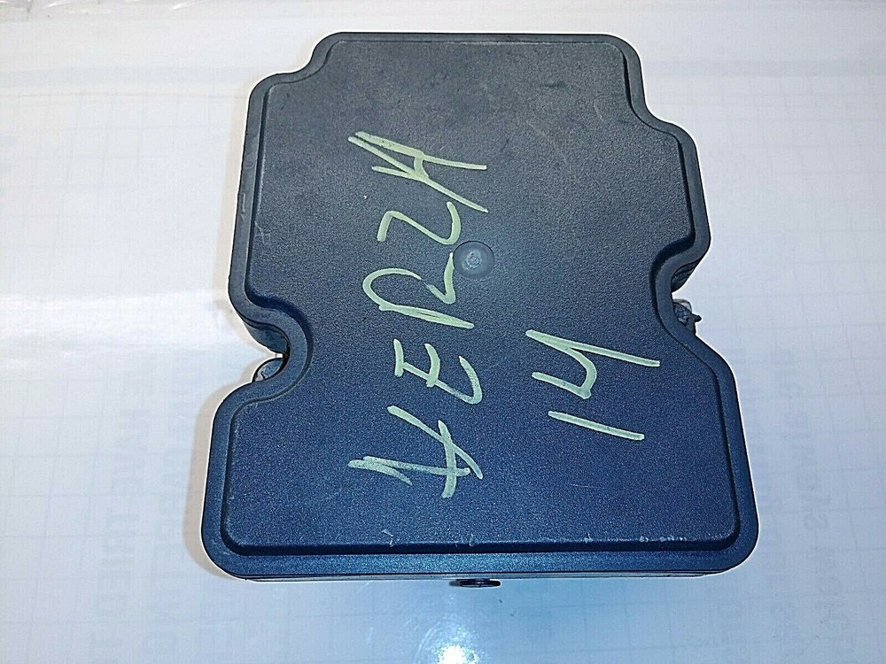 ABS Valve & Module OEM 2014 Nissan Versa Part# 47660-9KL0A A-Z 6717