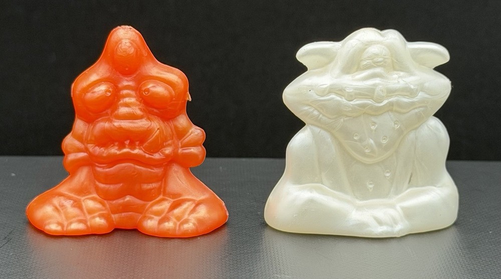 Lot 2 GoGo’s Crazy Bones MACRO Aliens Pearl Orange Metallic Magic Box