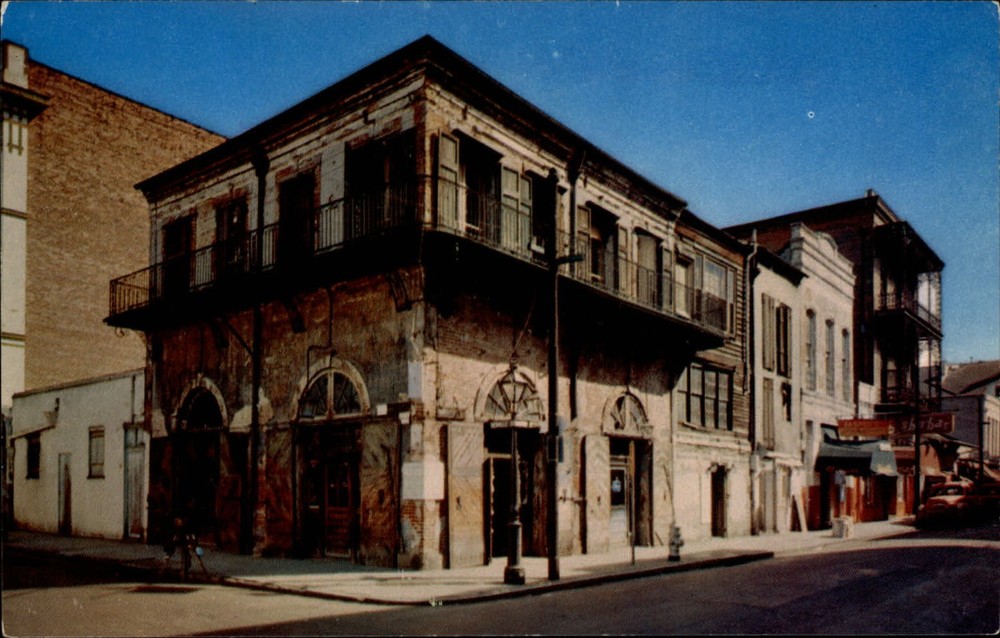 Louisiana New Orleans Old Absinthe House Bourbon Street ~ postcard sku623-image