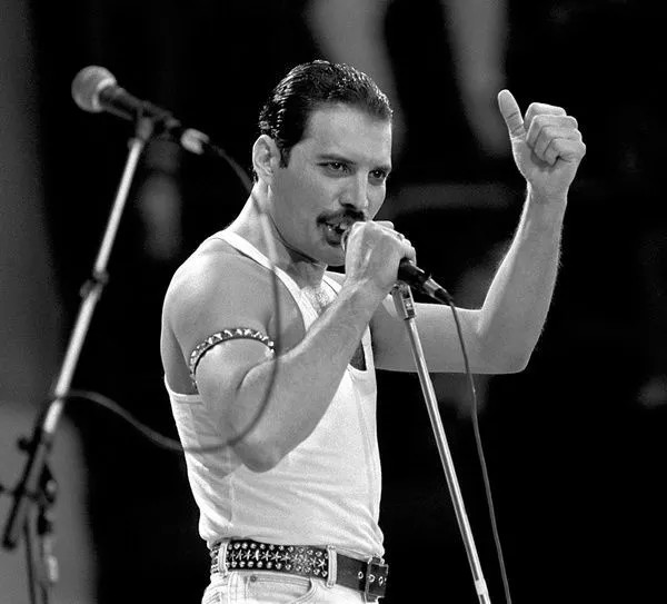 GLOSSY PHOTO PICTURE 4x6 Freddie Mercury Black And White