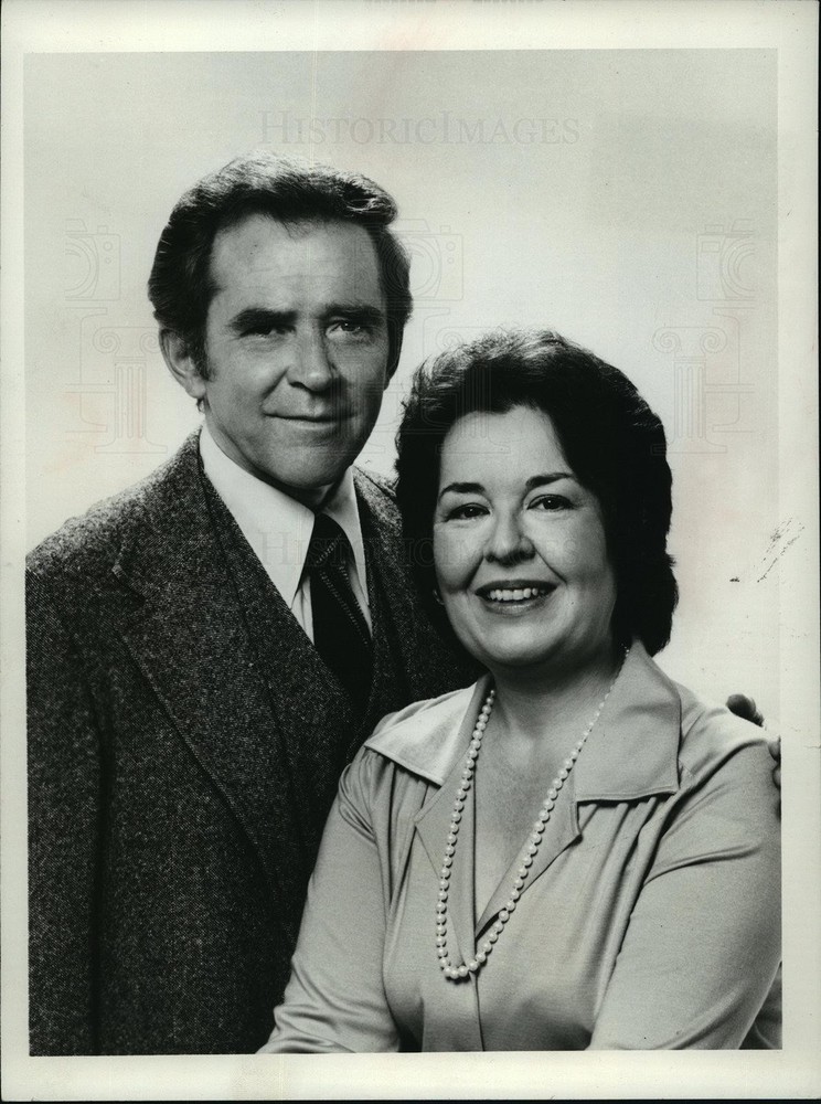 1976 Press Photo James Broderick and Sada Thompson in 