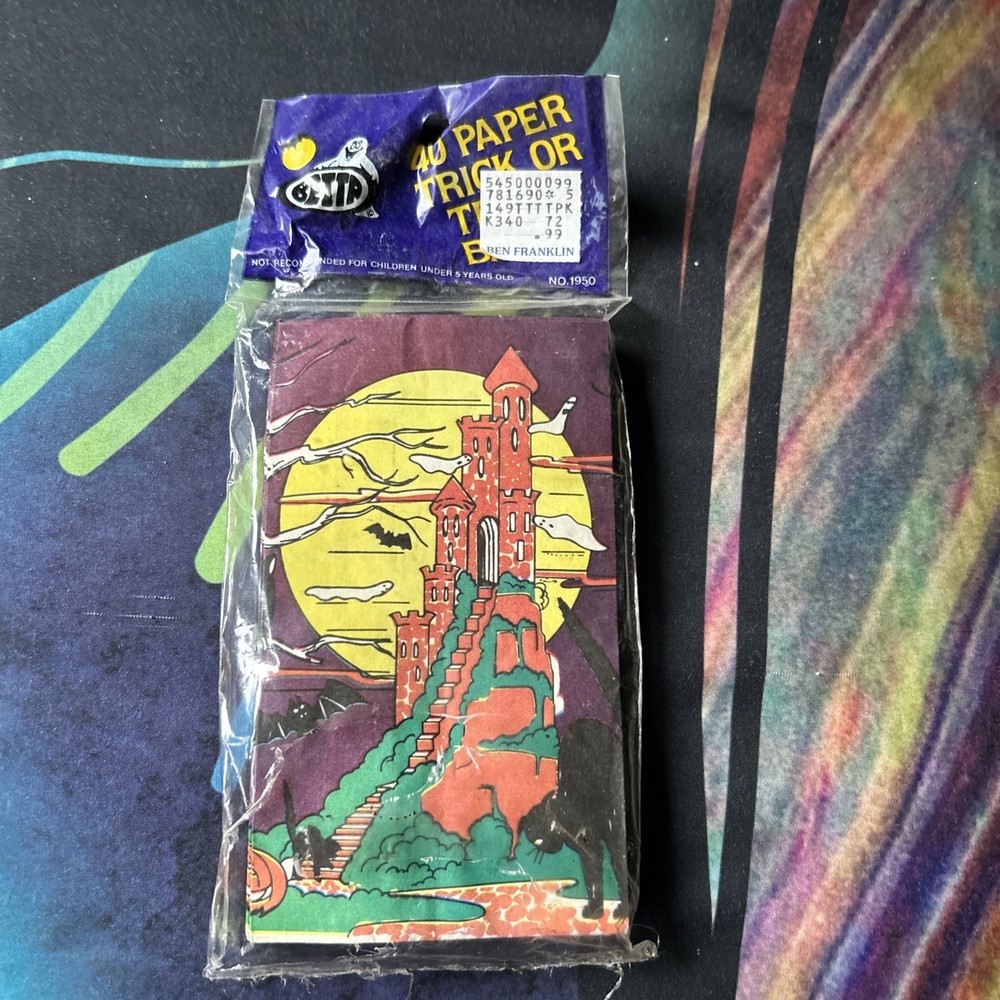 RARE Vintage 40  Halloween Trick or Treat Paper Candy Loot Bags Spooky Castle