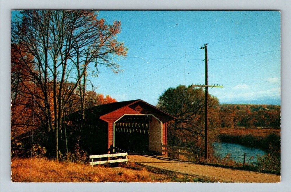 North Bennington VT-Vermont, Scenic Old Covered Wood Bridge Vintage Postcard