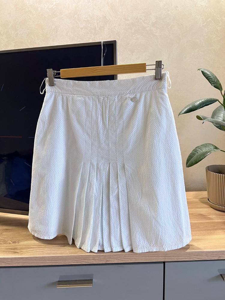 Chanel White Cotton Pleated Logo Skirt Women's Size 40