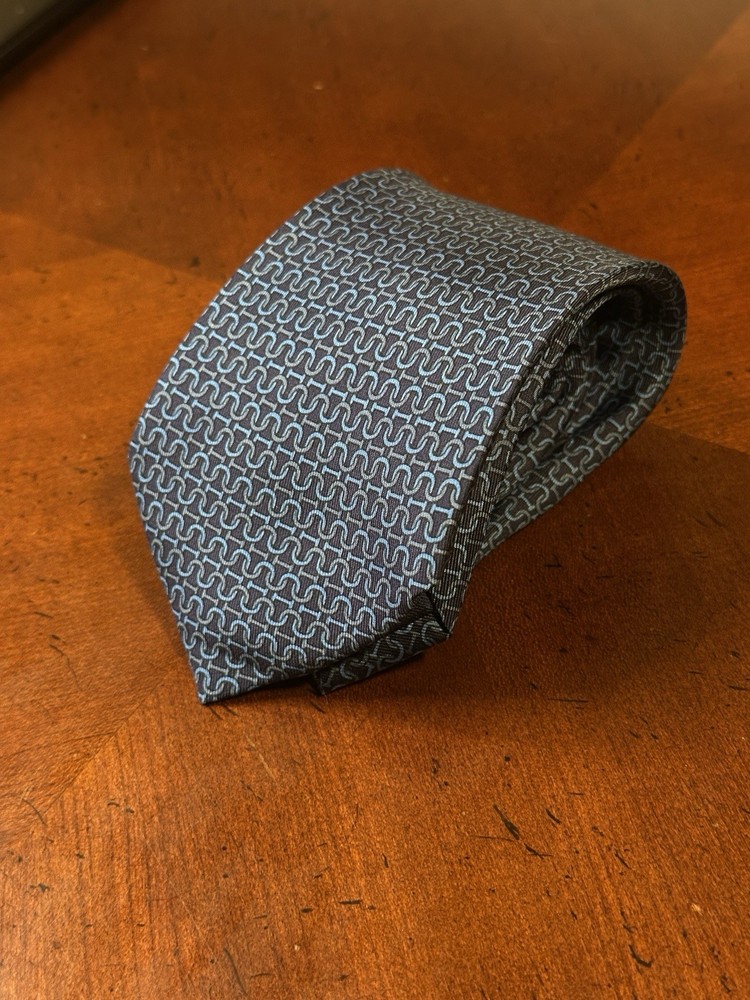 Hermes Blue & Gray Silk Necktie Chain Link H Pattern Made in France