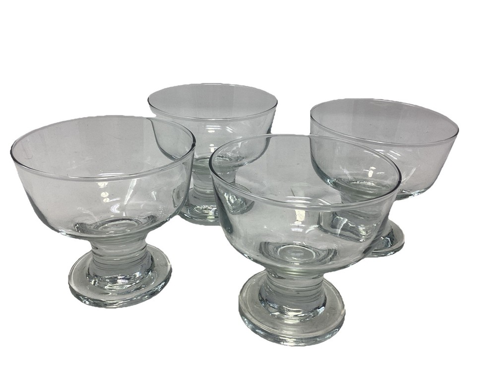 Crate & Barrel 4-Piece 4x4 Clear Glass Ice Cream Dessert Bowls Read Description