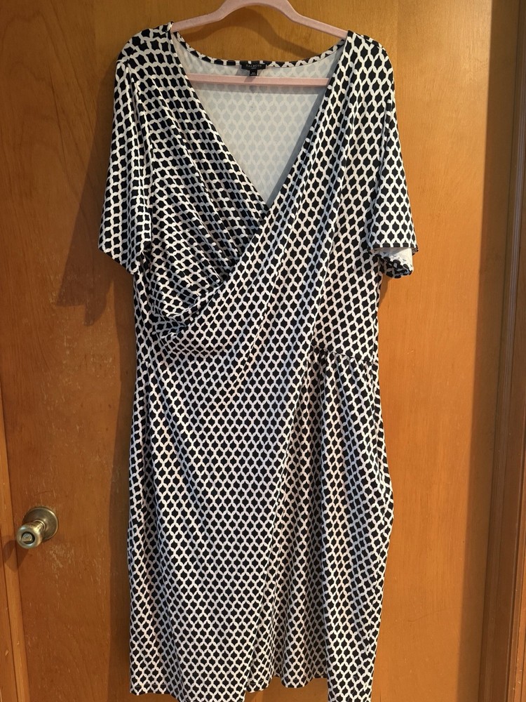Classic Talbots Plus Size 2X Ivory And Black Dress