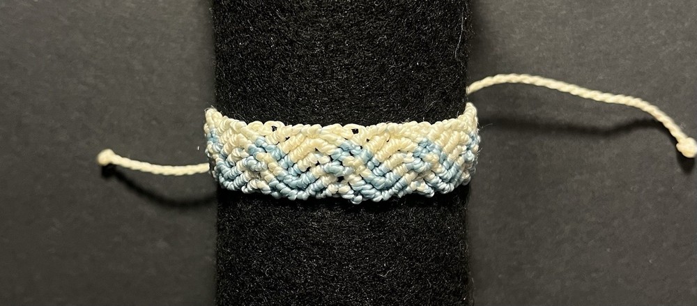 Pura Vida Flat Wide Woven White/Aqua Waves Bracelet