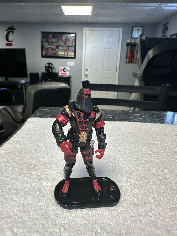 Cobra Commander v12 GI Joe Vs Cobra 2002 Action Figure by Hasbro