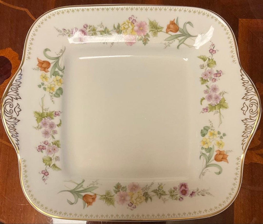 Wedgwood Mirabell Bone China Square Plate with Gold Trim UK