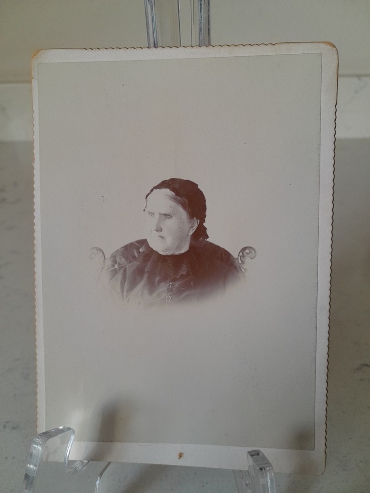 Antique Ghostly Late 1800s Victorian Cabinet Card Photo Startling Woman Stare