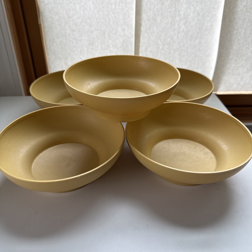 Vintage Tupperware Set of 5 Cereal Salad Bowls 890 Harvest Gold Yellow