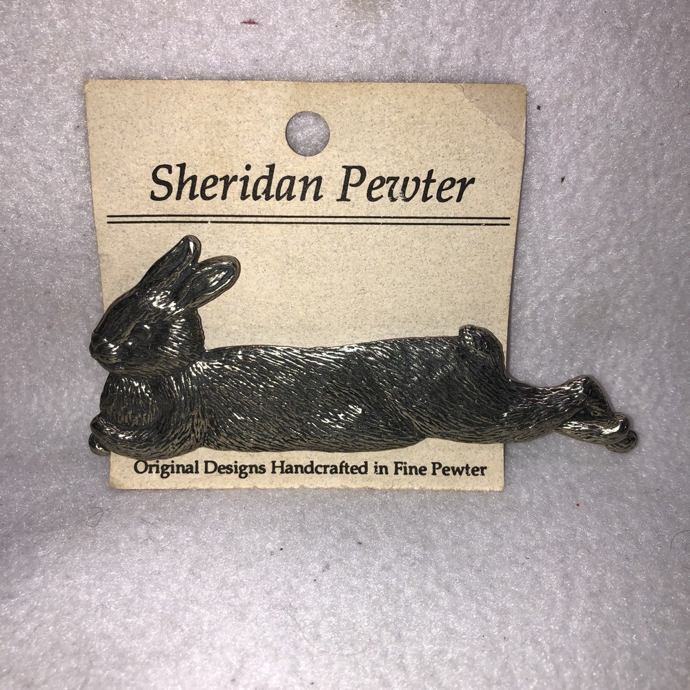 Sheridan Pewter Lounging Bunny Rabbit Brooch Pin Handcrafted Textured Vintage