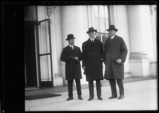 Photo:Washington D.C. White House Henry Cabot Lodge Group Portrait 1920