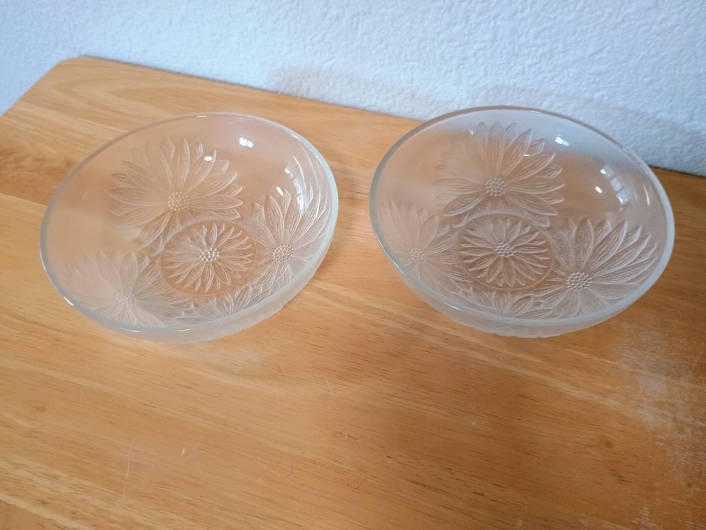 Daisy Etched Flower Glass Candy Dish Set - 2-Piece