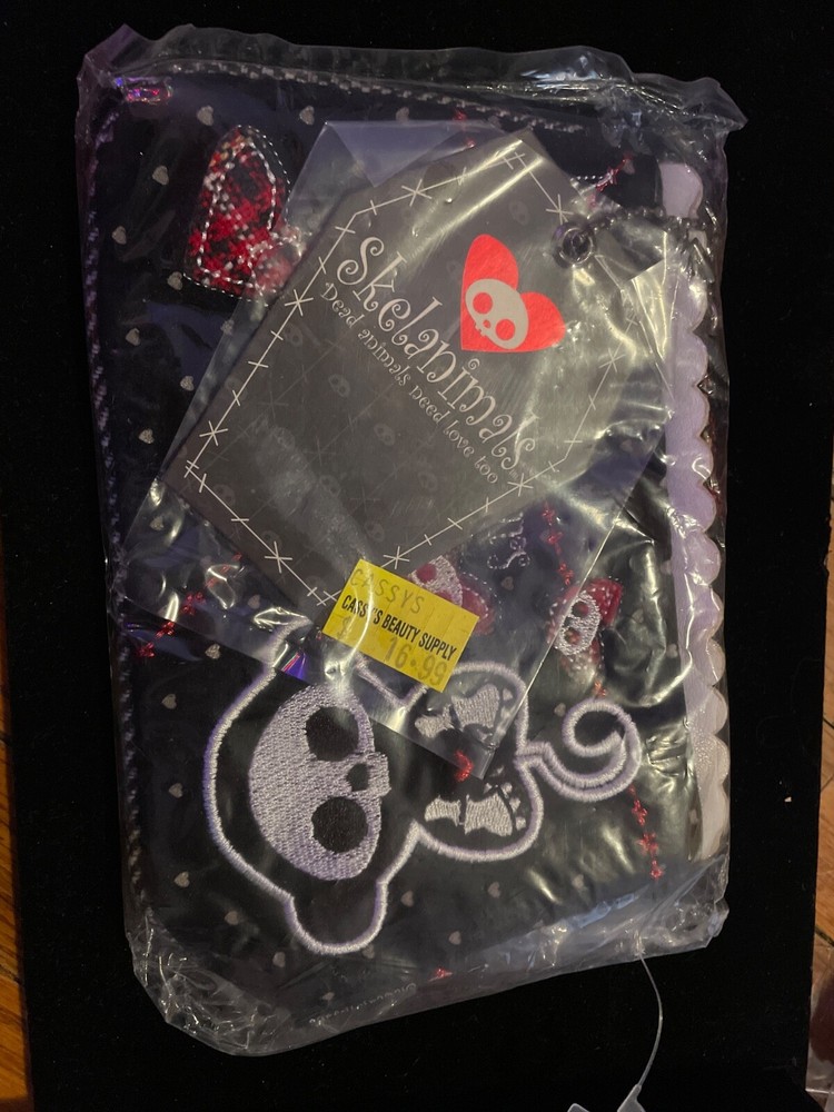 rare skelAnimals cloth wallet