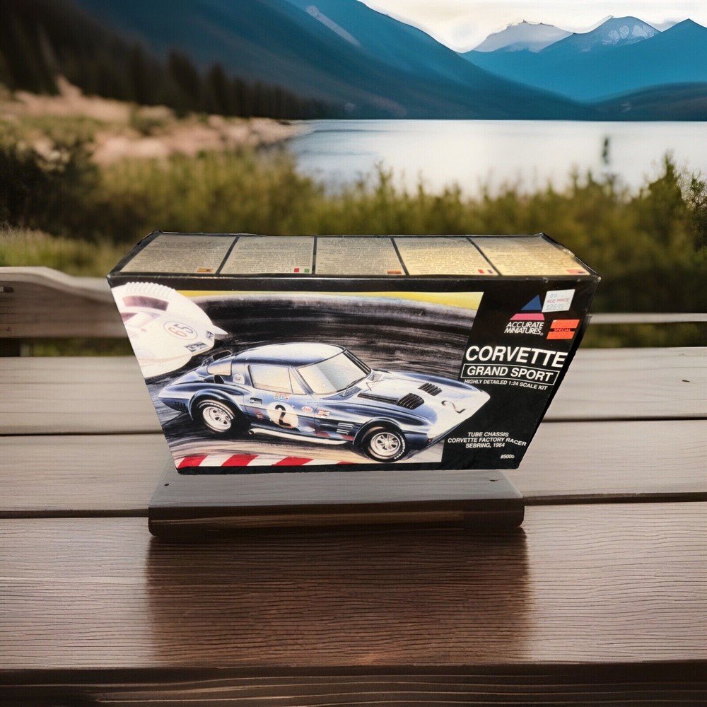 Accurate Miniatures 1/24 Corvette Grand Sport Factory Racer Sebring 1964 SEALED-image