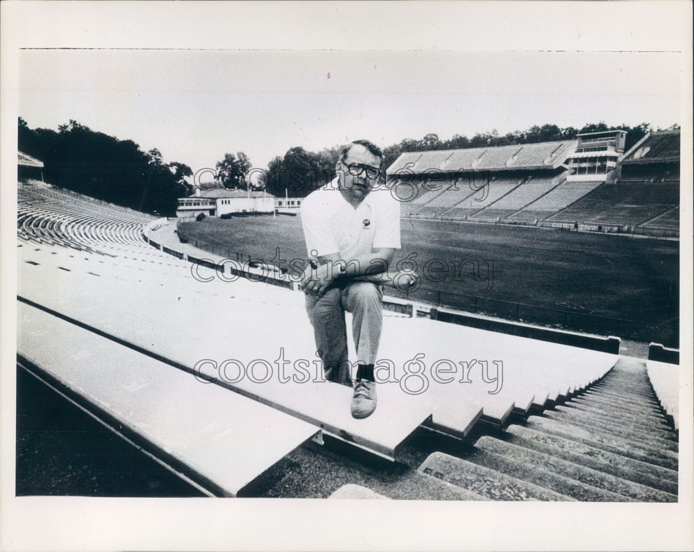 1978 Press Photo 1970s College Football Coach Dick Crum U of N Carolina Kenan