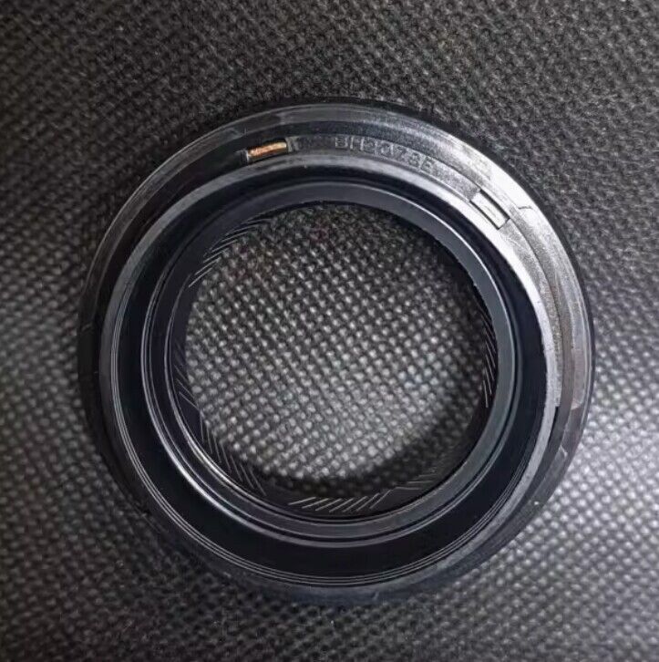 1Pcs New For BH2078E half shaft oil seal