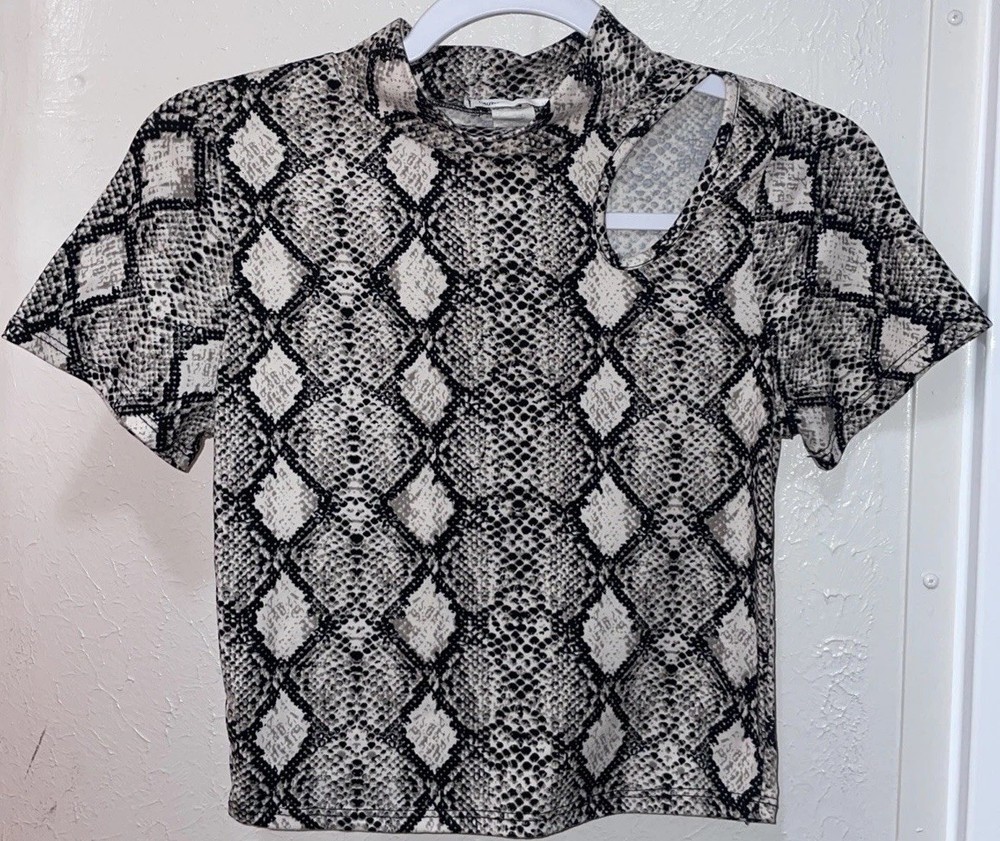 Caution to The Wind Women's Cropped Snakeskin Cut Out Short Sleeve Top Medium M