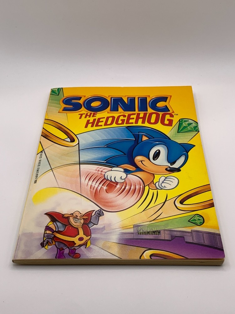 RARE Vintage 1993 Sonic the Hedgehog Paperback Book Sega Genesis Collectible