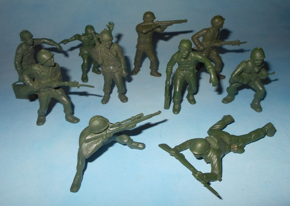 Vintage 1950s Marx Plastic 60mm Combat Soldiers x 10