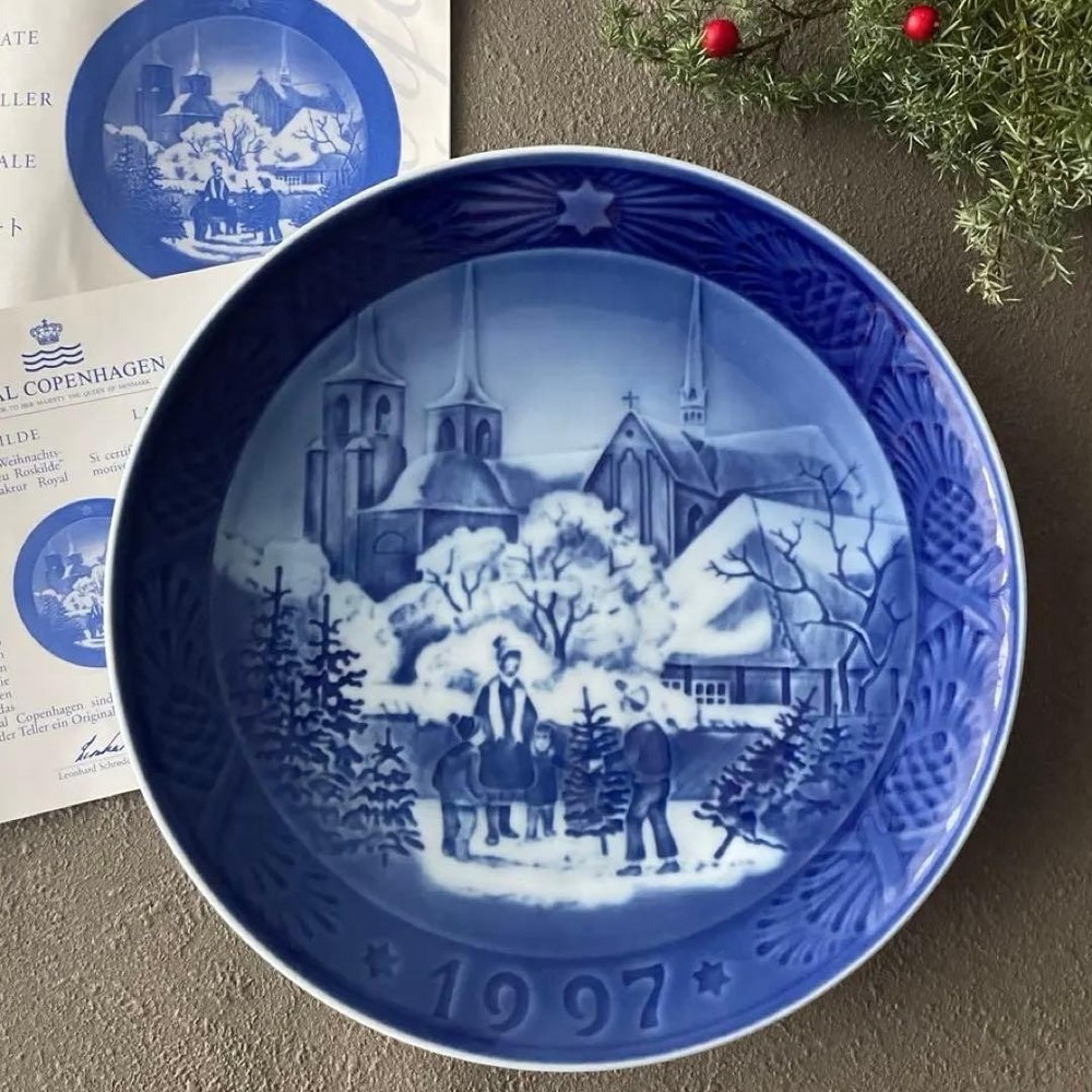 Royal Copenhagen 1997 Anniversary Plate Roskilde Cathedral Used