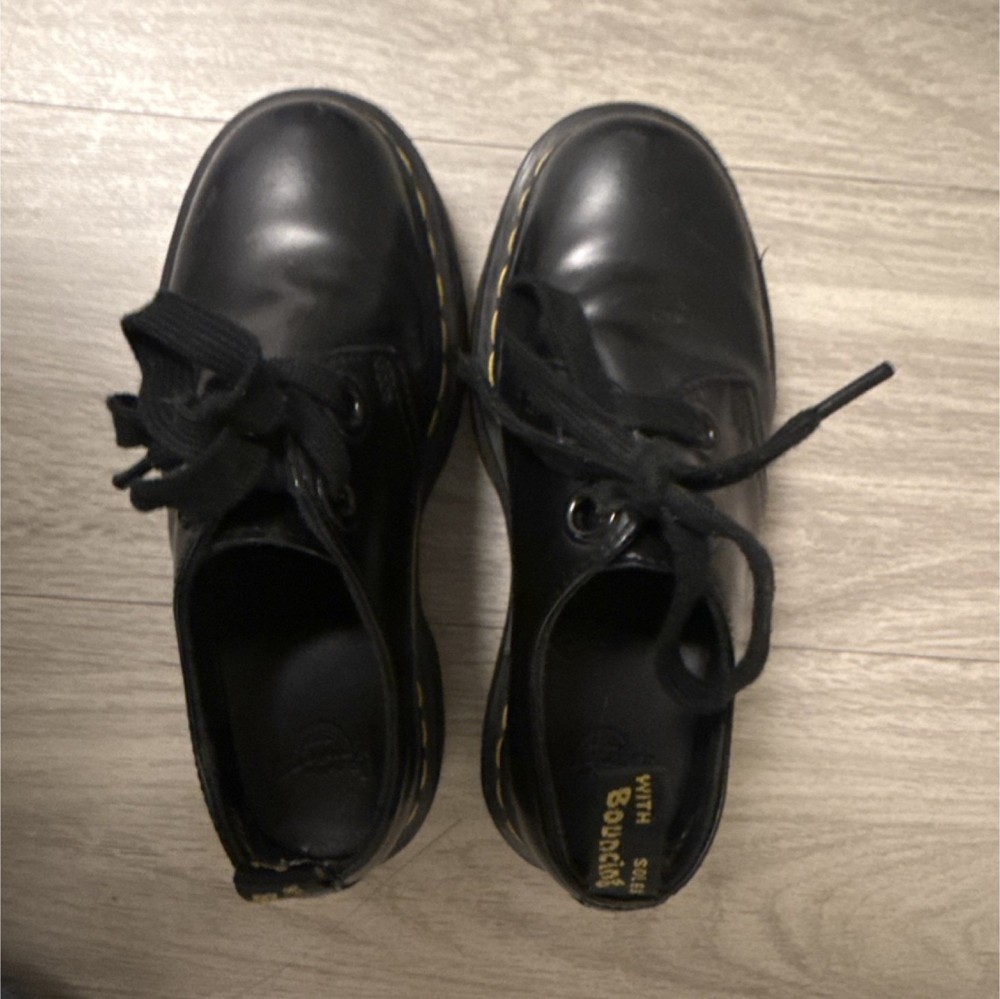 Dr. Martens Holly Black Leather Oxford Women's Comfort Shoes US 6 EU 37 UK 4