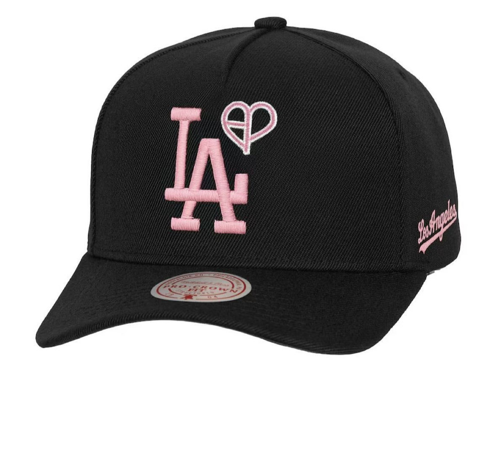 BLACKPINK MLB collaboration cap NEW
