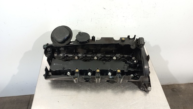 11127797613 cylinder head cover BMW 1 series sedan e81 e87 120d 2007 118650