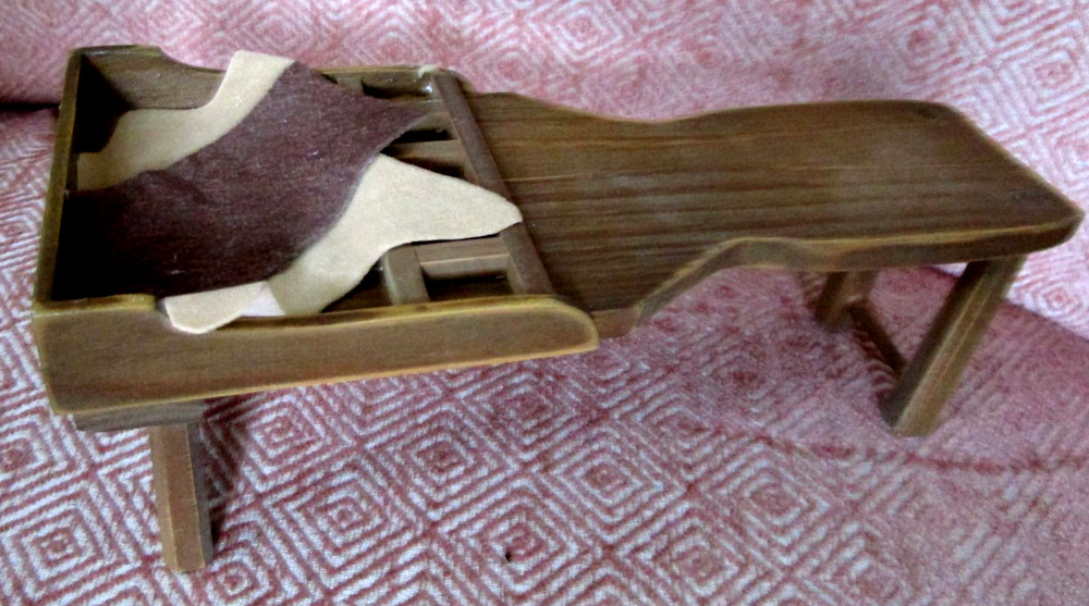 Byers Choice 2003 Williamsburg Christmas Cobbler Bench Carolers Replacement EUC