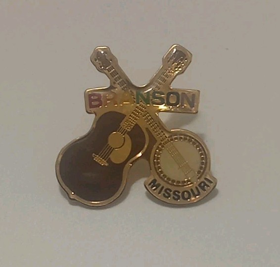 Branson Missouri Guitar Banjo Lapel Hat Pin