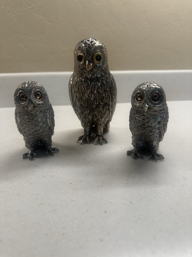 Highly Collectible Vintage Silver Owl Family Salt, Pepper and Sugar Shaker  Set