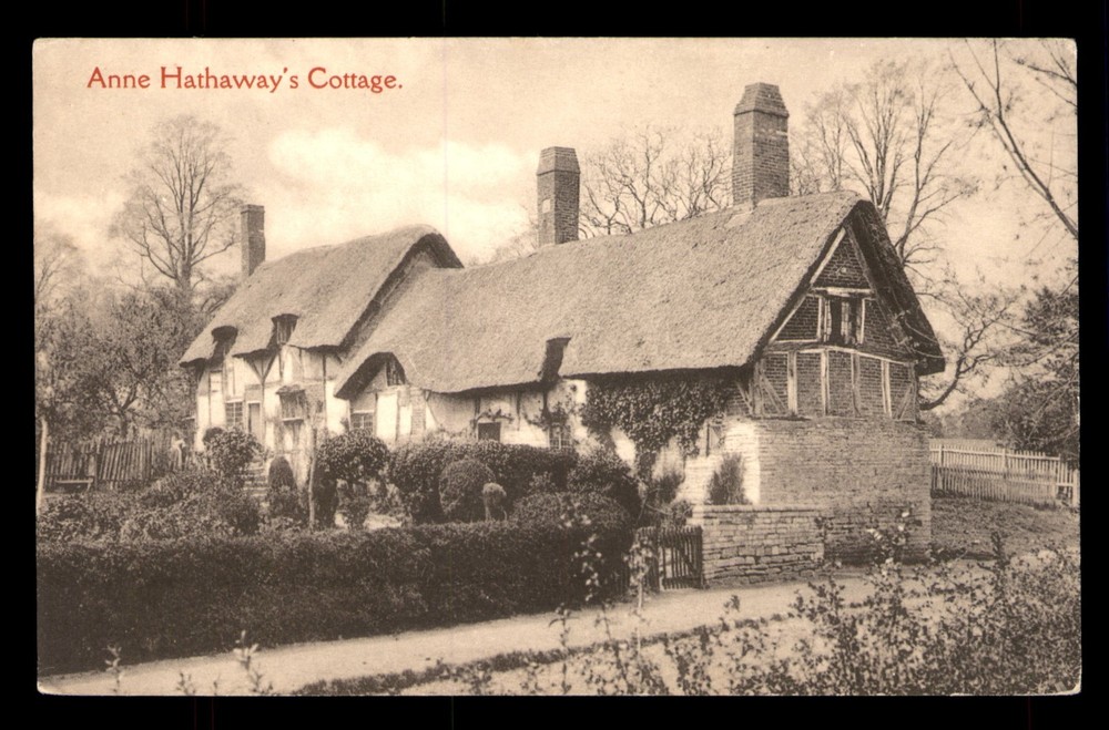 Anne Hathaways Cottage Stratford Upon Avon UK UNP Postcard