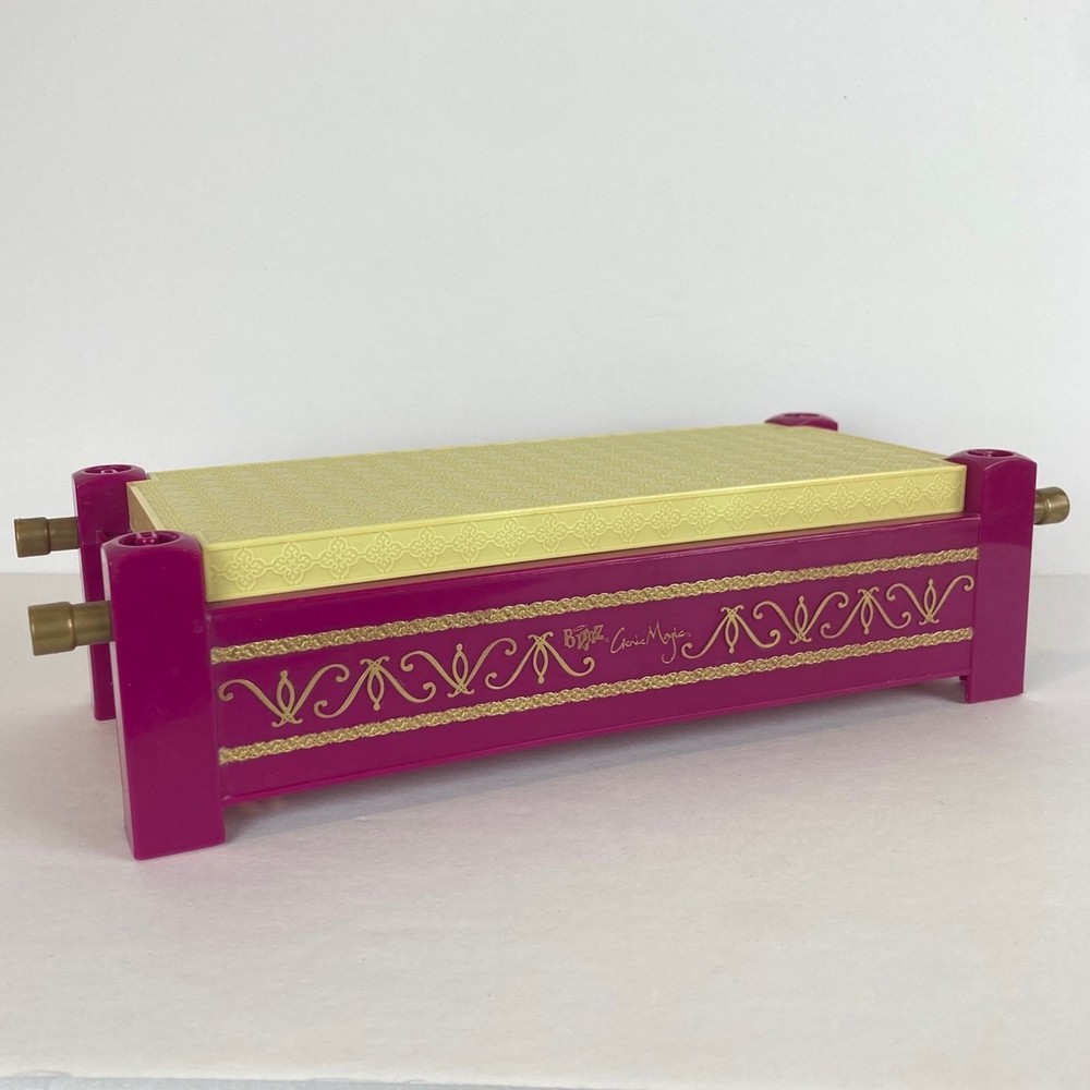 Bratz Genie Magic Bedroom Playset Doll Bed 2006