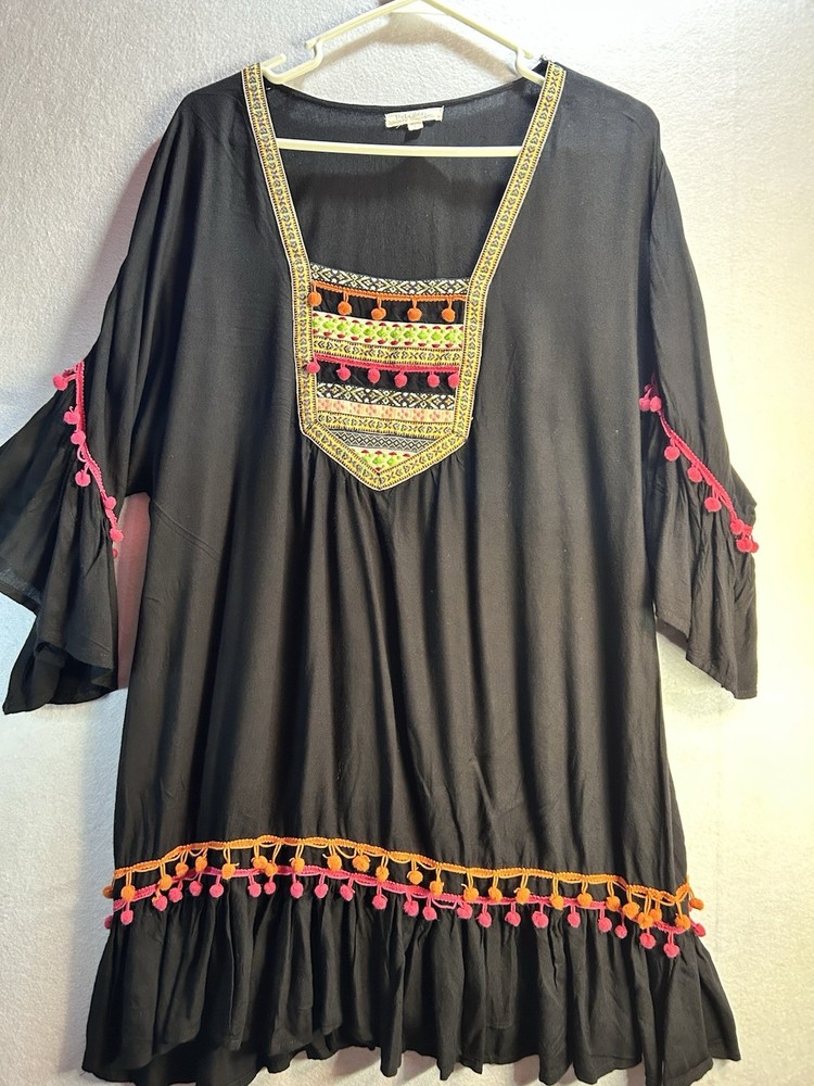Rebellion Women's L Black Boho V-Neck Tunic 3/4 Bell Sleeves Pom Tassel