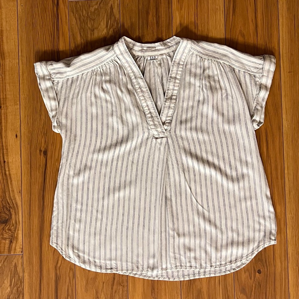 GAP White Flannel Women's Top Black Pin Stripe V Neck Cuff Sleeve Size S