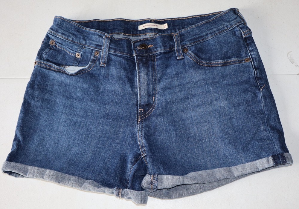 Levi's Women's Mid Rise Stretch Cuffed Mid Length Denim Shorts Size 12 / W 31