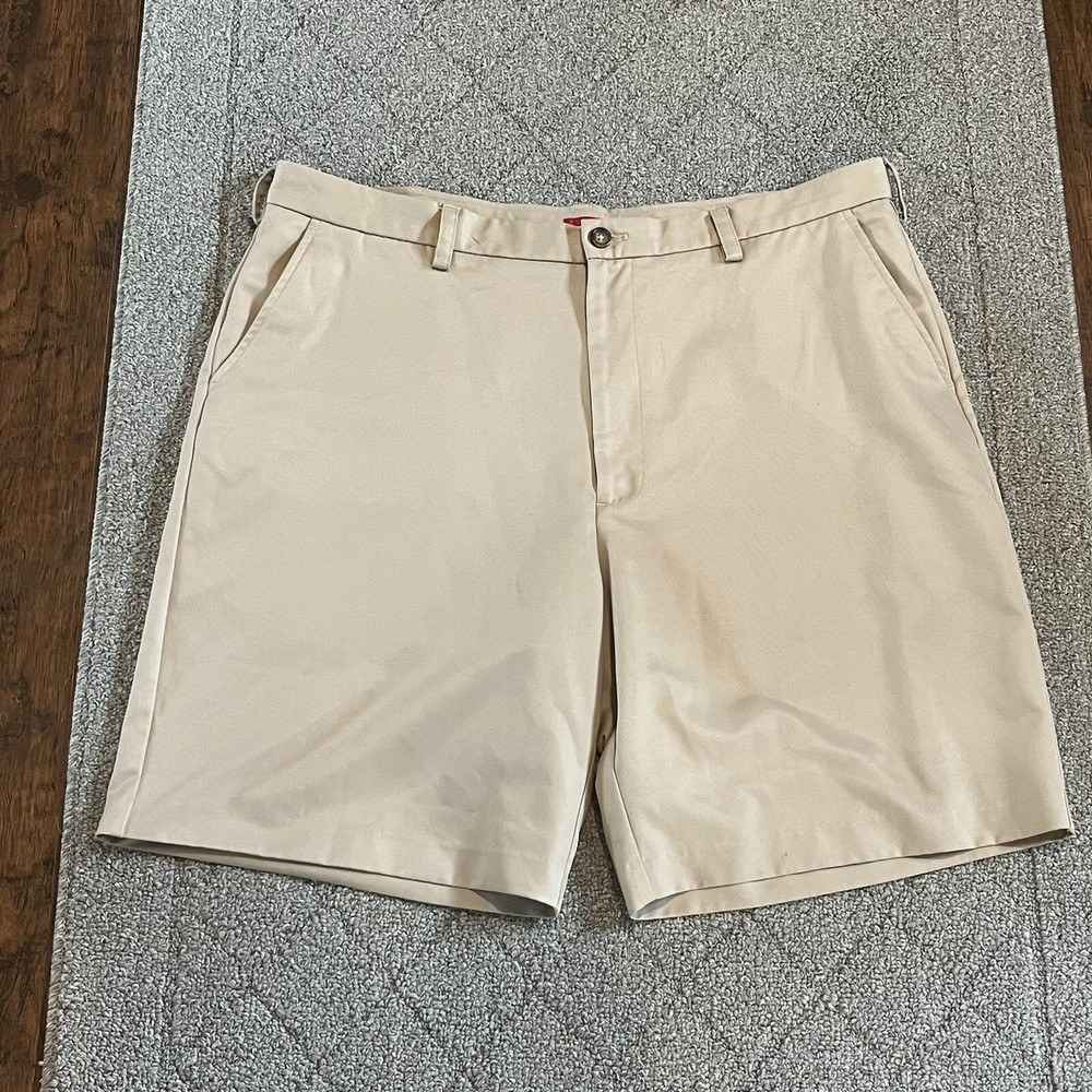 IZOD Shorts Mens Size 40 Tan Casual Golf Bermuda Polyester Pockets Flat Front