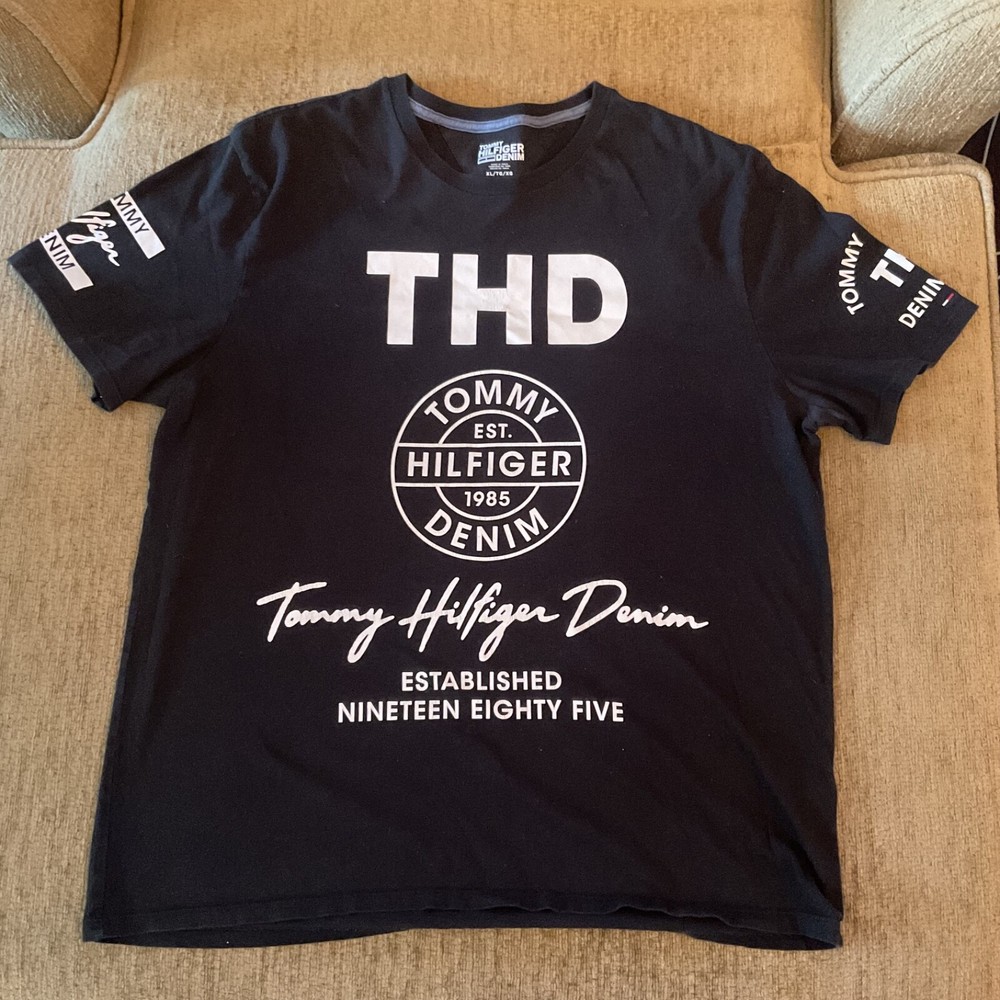 Tommy Hilfiger Denim T Shirt XL Spell Out Black